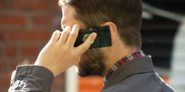 Pentru furnizarea de servicii de telefonie mobilă candidează 2K Telecom, Cosmote, Orange, RCS&RDS şi Vodafone