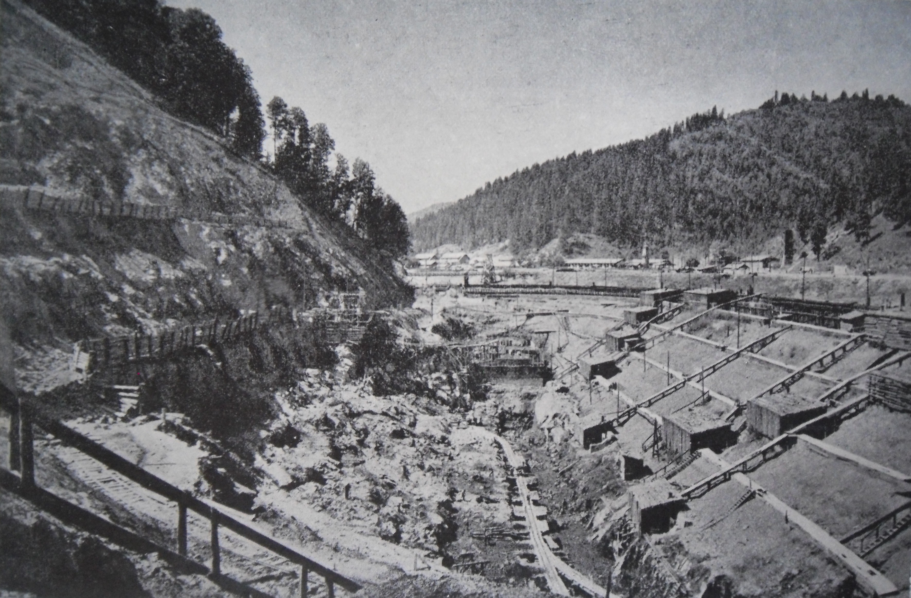 Secretul mega-proiectelor din România anilor ’50, șantierele uriașe înconjurate de lagăre de muncă