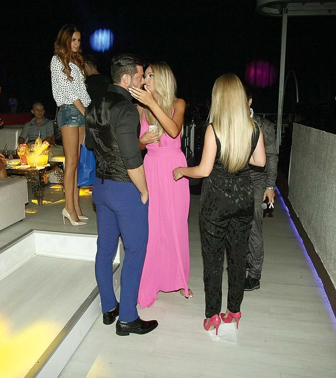 După divorțul din martie, Bianca și Victor par să se înțeleagă mai bine ca niciodatăfoto: dorin constanda