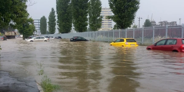 Ploaia torenţială a făcut ravagii la Constanţa Foto Eugen Tănăsescu
