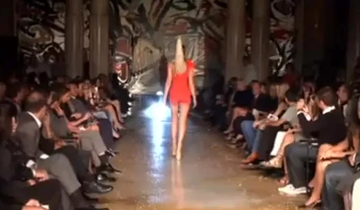 Modele care pică pe podium