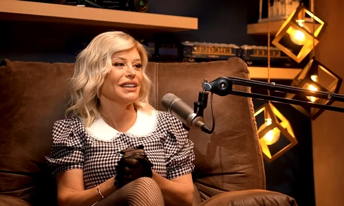 Loredana Groza la podcastul Vin de o poveste by Radu Țibulcă   captură (5) png