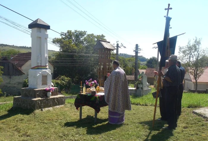 Pe monumentul din sat este scris și numele eroului Mihai Daisa. FOTO Asociația Pro Gârbova de Sus