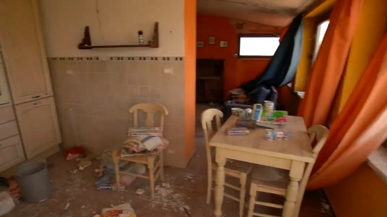 Case rămase ca în ziua plecării Foto: video captură