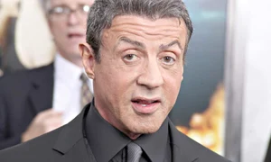 Înainte, sprâncenele  sale erau precum în  filmele cunoscute (Fotografii: photoland/wenn) jpeg