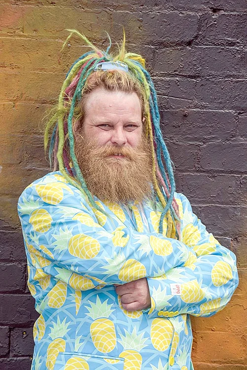 Tinerii au abordat un stil mai... afro