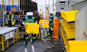 roboti umanoizi amazon foto X jpg