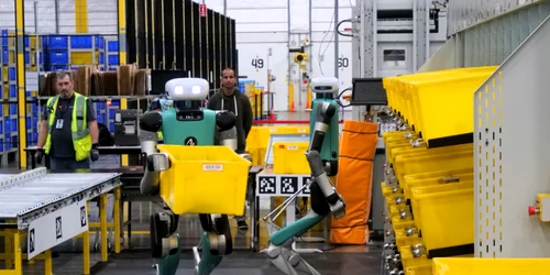 roboti umanoizi amazon foto X jpg