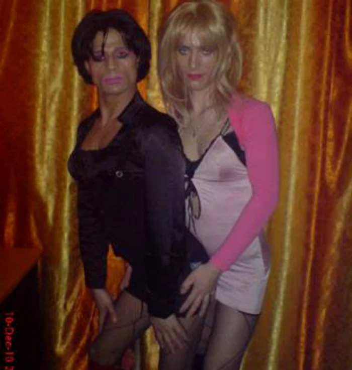 Telefonul şi oglinda, principalele instrumente ale cocalarului