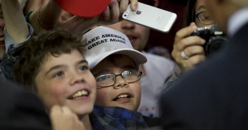 Donald Trump faţă în faşă cu suporterii săi Foto Guliver Gettyimages