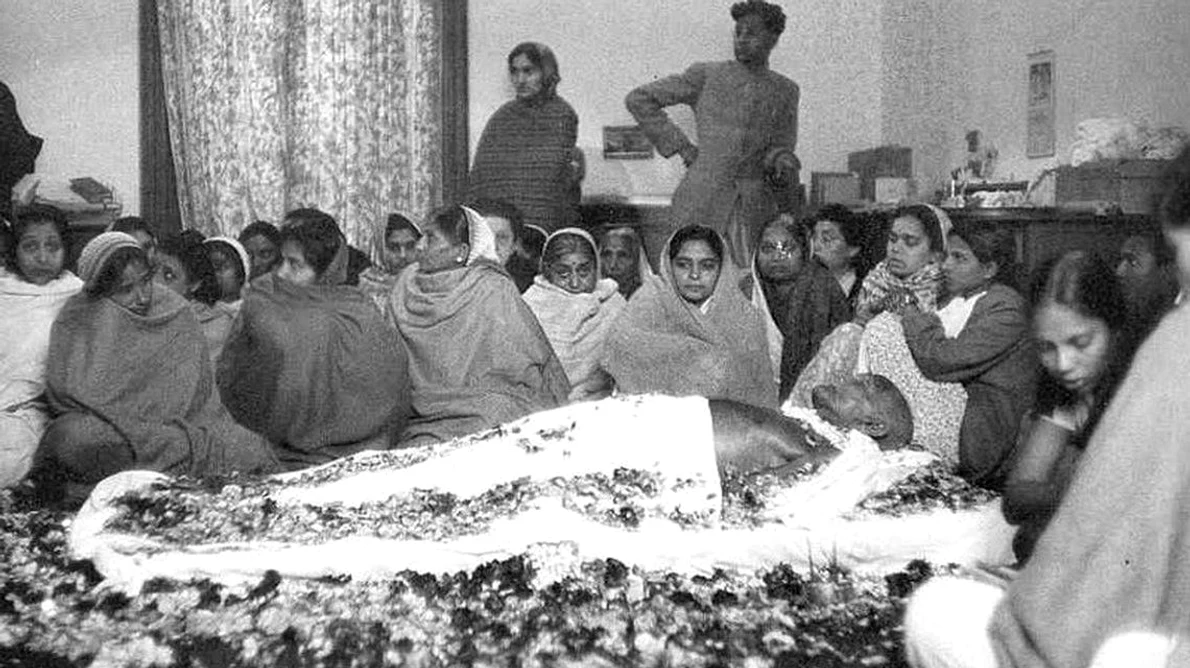 Calendar 30 ianuarie: 1948 A fost asasinat Mahatma Gandhi, conducator al mişcării de eliberare a Indiei jpeg