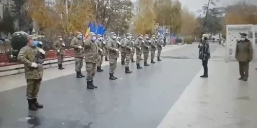 ”Piruetele” prefectului de Brăila în faţa Gărzii de Onoare