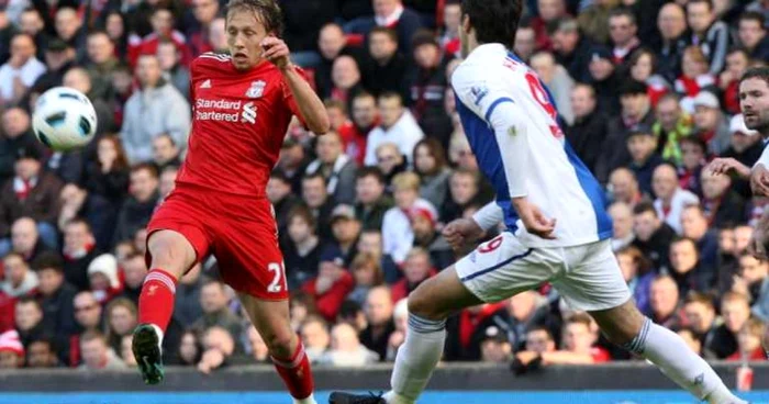 Lucas Lieva (stânga) joacă la Liverpool de trei ani