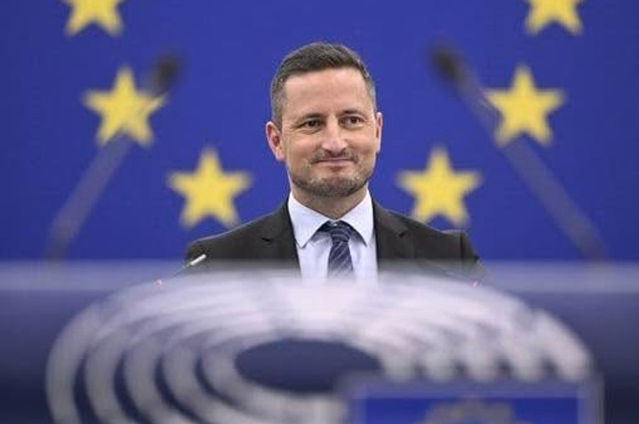 Vicepreședintele Parlamentului European îl critică pe Nicușor Dan în cazul Pahonțu. Nicu Ștefănuță taxează tăcerea clasei politice: „Un scuipat pe memoria victimelor acelor zile"