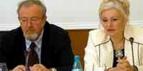 Florin Costiniu este urmărit penal din 10 decembrie