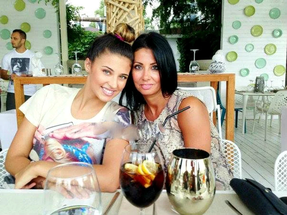 Mama Antoniei este mândră de alegerea fiicei saleFoto: Arhiva personală