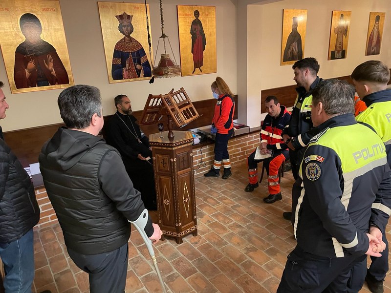 scandal-n-biserica-unde-sluje-te-adeptul-lui-c-lin-georgescu-din-oradea-preotul-ciprian-mega-s-a-mpotrivit-nlocuirii-sale