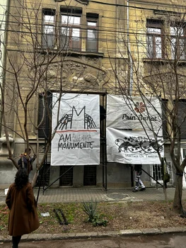 Casa cu păuni FOTO HoT