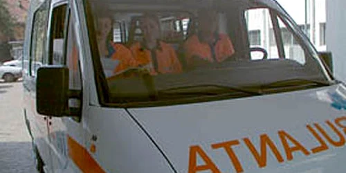 Ambulanţa se întorcea din misiune