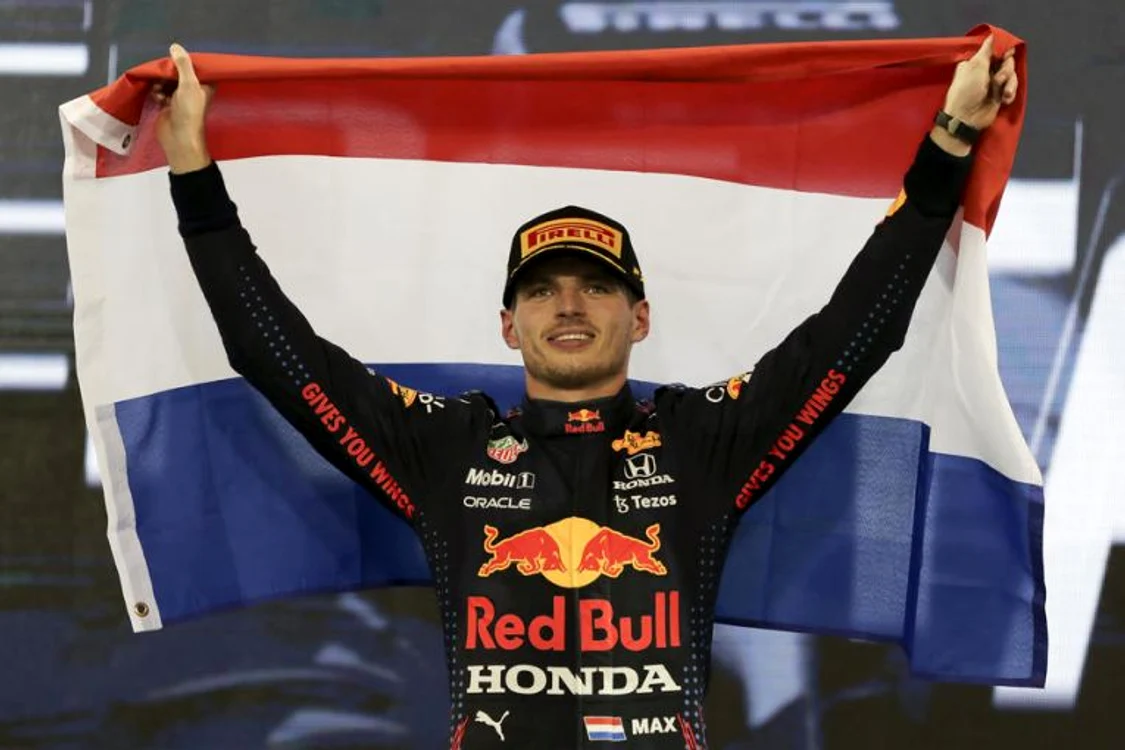 
    Max Verstappen este pentru prima dată campion mondial de Formula 1FOTO: EPA  