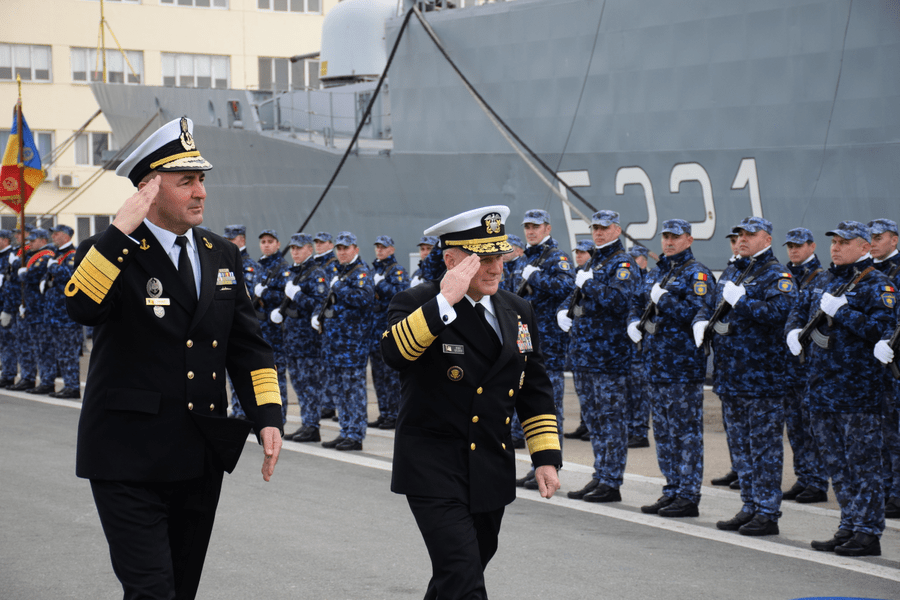 Șeful Marinei Militare SUA, Michael Gilday, la Constanța. A vizitat Portul Militar și baza Kogălniceanu