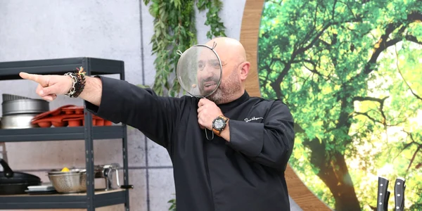 Chef la cutite   Catalin Scarlatescu JPG