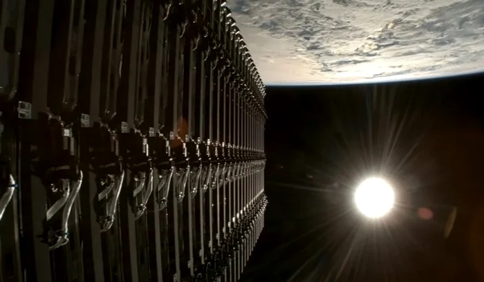 Un satelit Starlink al SpaceX a pierdut controlul pe orbită și se prăbușește spre Pământ