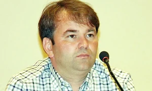 Laurenţiu Neghină a încercat să  cumpere examenul cu 2 000 de lei jpeg