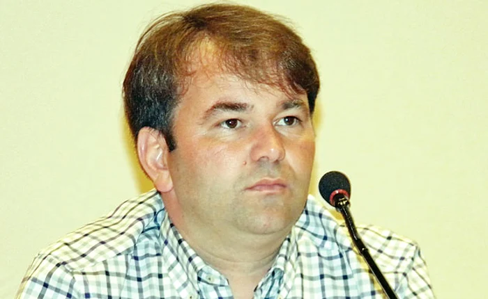 Laurenţiu Neghină a încercat să cumpere examenul cu 2.000 de lei