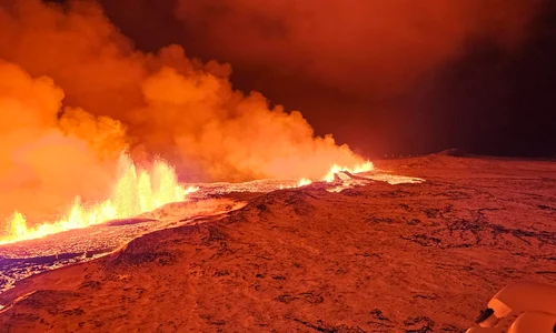 Eruptie vulcan Islanda Facebook jpg