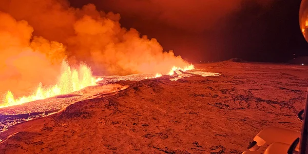 Eruptie vulcan Islanda Facebook jpg