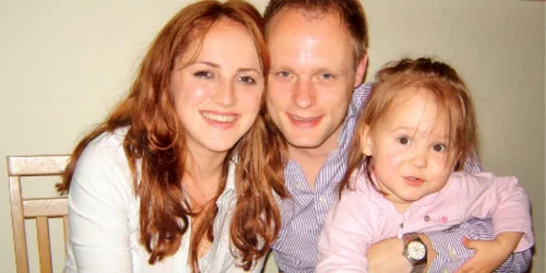 Petruţa Kupper (stânga), alături de Jens, soţul ei, şi de Jessica, fetiţa cuplului