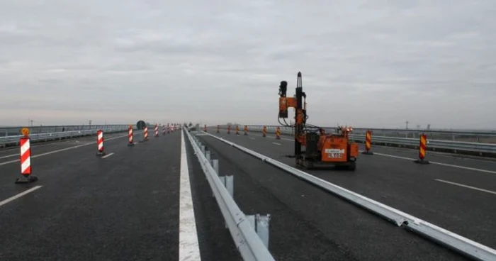 Lucrări de întreţinere pe autostradă FOTO Adevărul