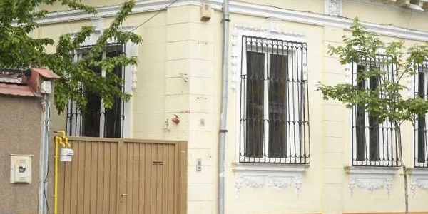Imobil al lui Viorel Lis - inchiriat pentru prostitutie FOTO Mediafax 