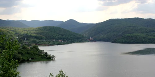 lacul cincis hunedoara foto daniel guta adevarul