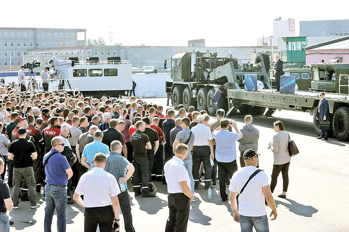 Lukaşenko a fost huiduit în timpul vizitei la Uzina de Automobile din Minsk