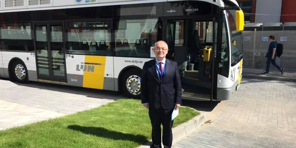 emil boc autobuze hidrogen jpg