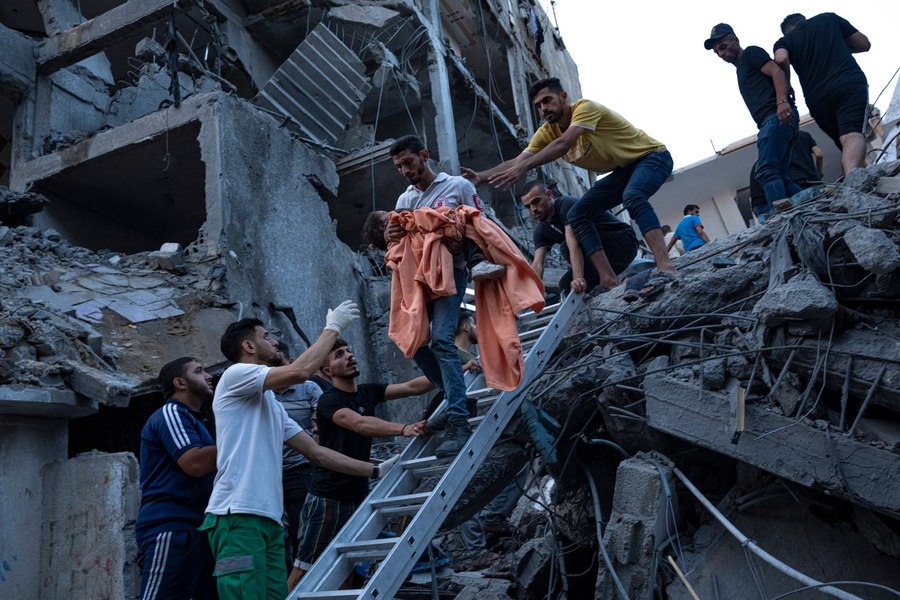 Hamas cere „marşuri de solidaritate" în întreaga lume, în semn de protest față de planul american privind strămutarea palestinienilor din Fâşia Gaza