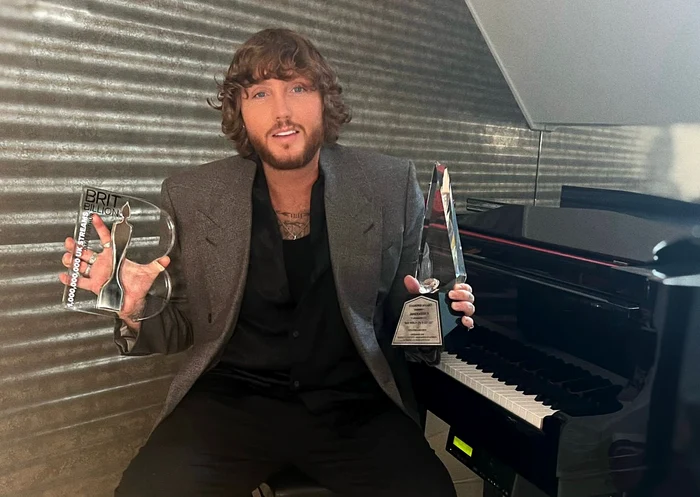 James Arthur FOTO X
