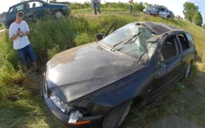 Sibiu: Ciocnire în lanţ, între şase autoturisme şi un TIR, pe DN1