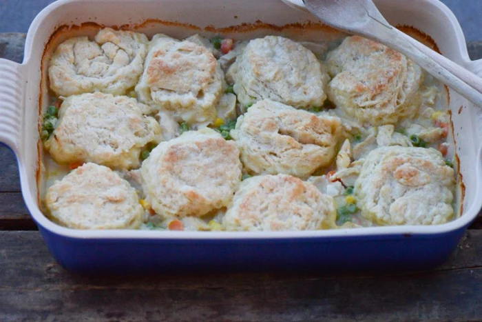 Pui cu biscuiti si legume la cuptor jpeg