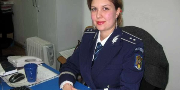 Andrea Fieraru.