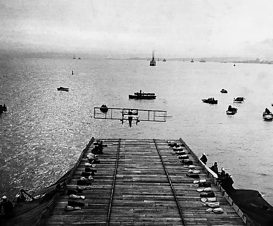 First airplane landing on a warship jpg jpeg