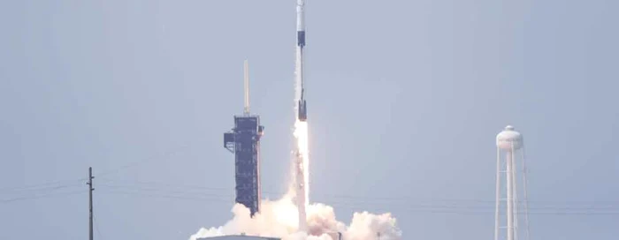 Lansare rachetă SpaceX Falcon 9 FOTO EPA-EFE