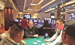 Nick Rădoi a descoperit jocurile de noroc în 2008 şi de atunci a pierdut o mică avere  Jocul său preferat este Black Jack jpeg