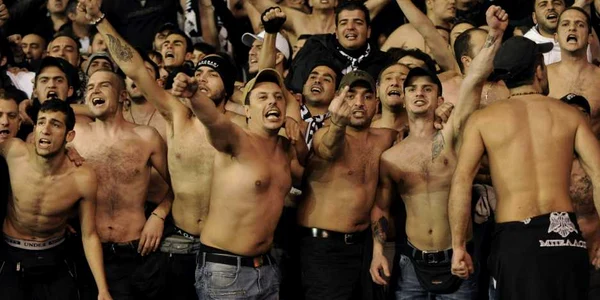 Fanii lui PAOK sunt cunoscuţi ca fiind pătimaşi * Foto: Reuters