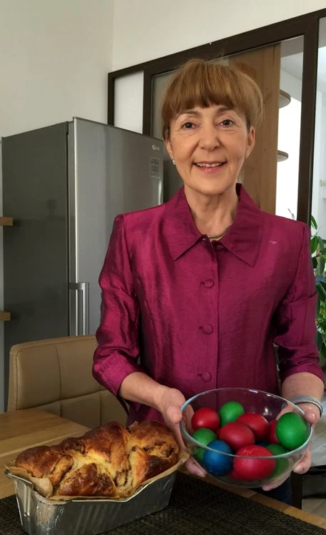 Monica Macovei Paşte