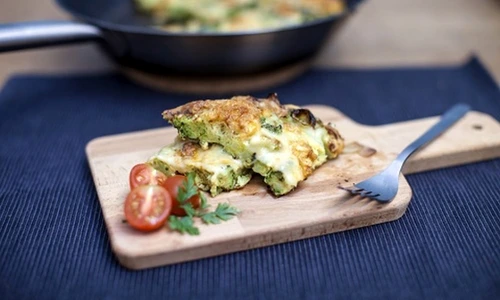 Frittata cu cascaval si broccoli jpeg