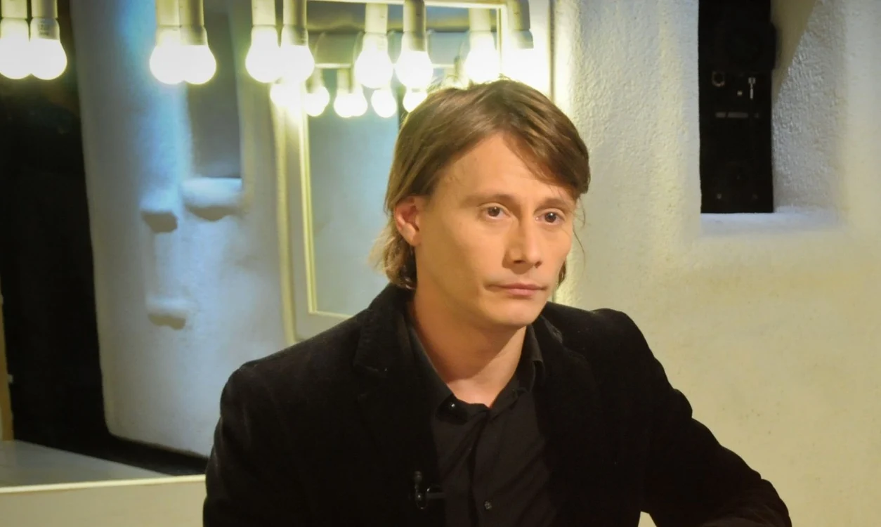 "Care sunt bolile meseriei de actor?" sau "Poate fi păcălit publicul?" sunt doar două dintre întrebările la care va răspunde Marius Manole, artistul Teatrului Naţional din Bucureşti. FOTO TVR