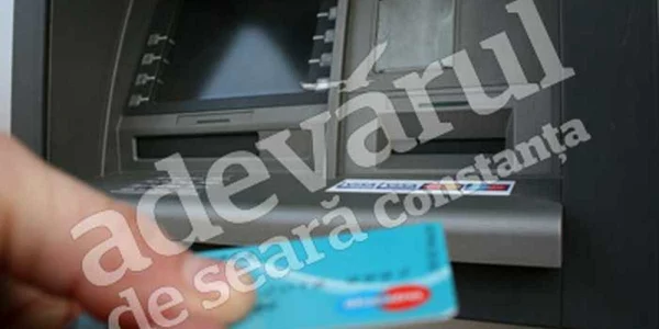 Poliţiştii încearcă să stabilească provenineţa cardului 
